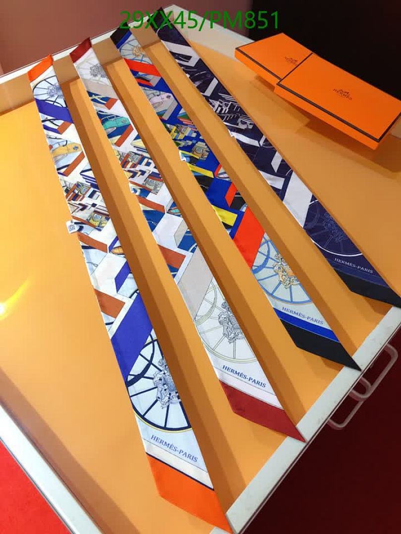 Hermes-Scarf Code: PM851 $: 29USD