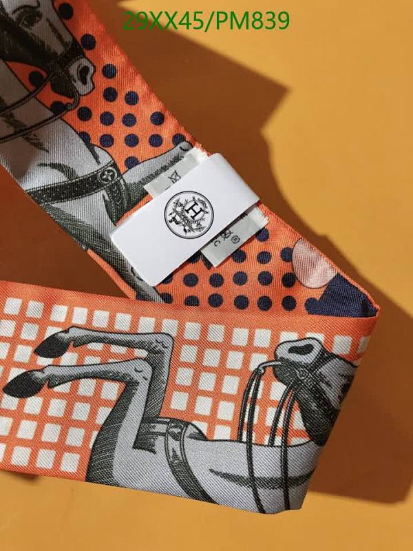 Hermes-Scarf Code: PM839 $: 29USD