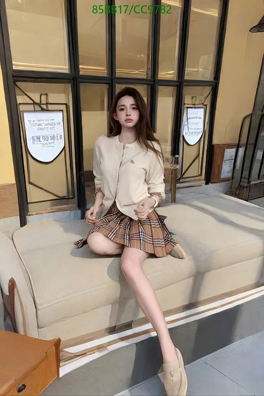 Burberry-Clothing Code: CC9782 $: 85USD