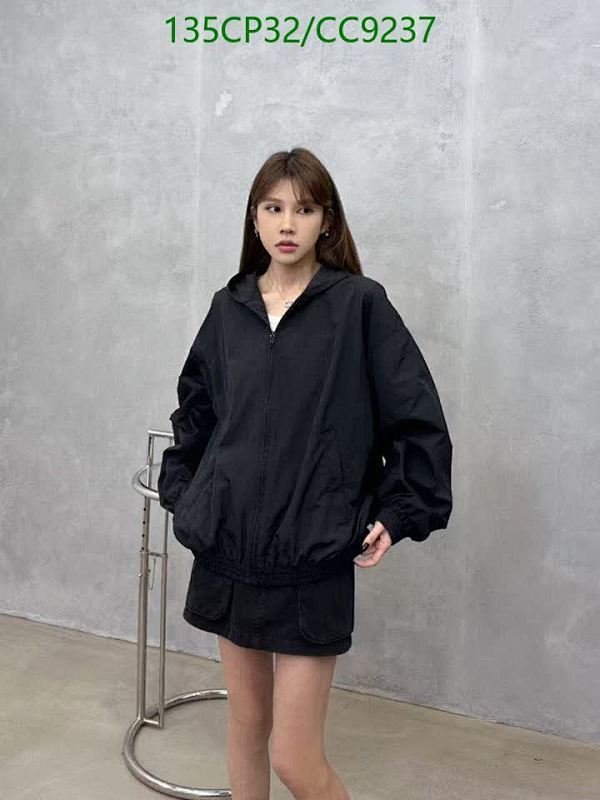 Balenciaga-Clothing Code: CC9237 $: 135USD