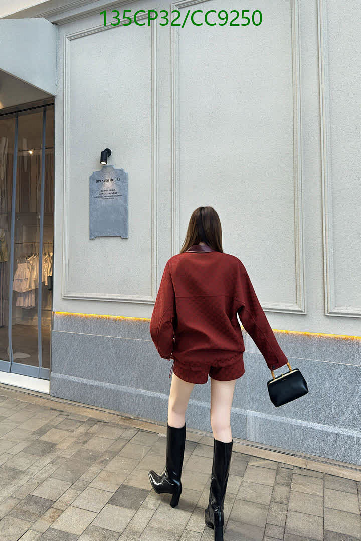 Gucci-Clothing Code: CC9250 $: 135USD