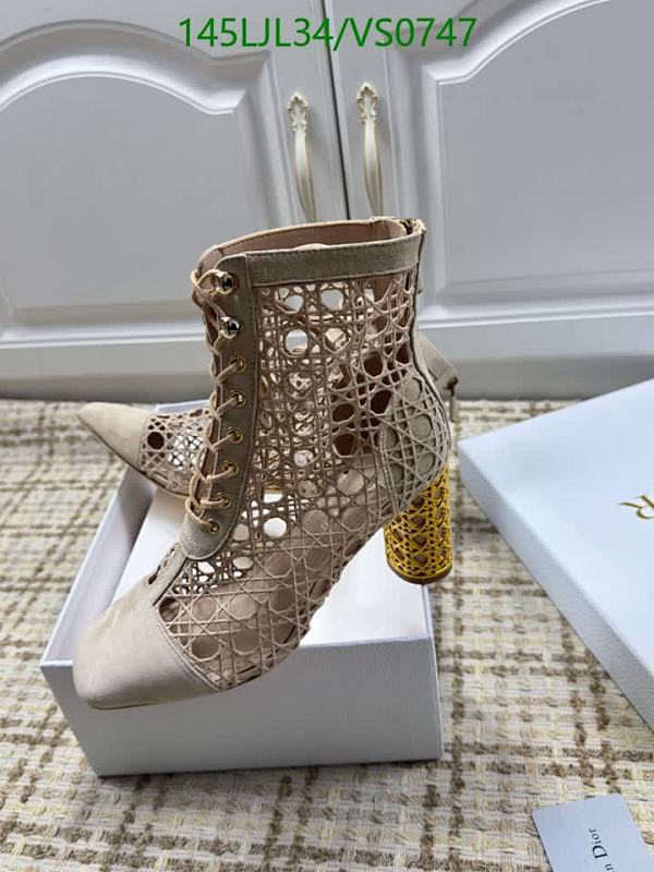 Boots-Women Shoes Code: VS0747 $: 145USD