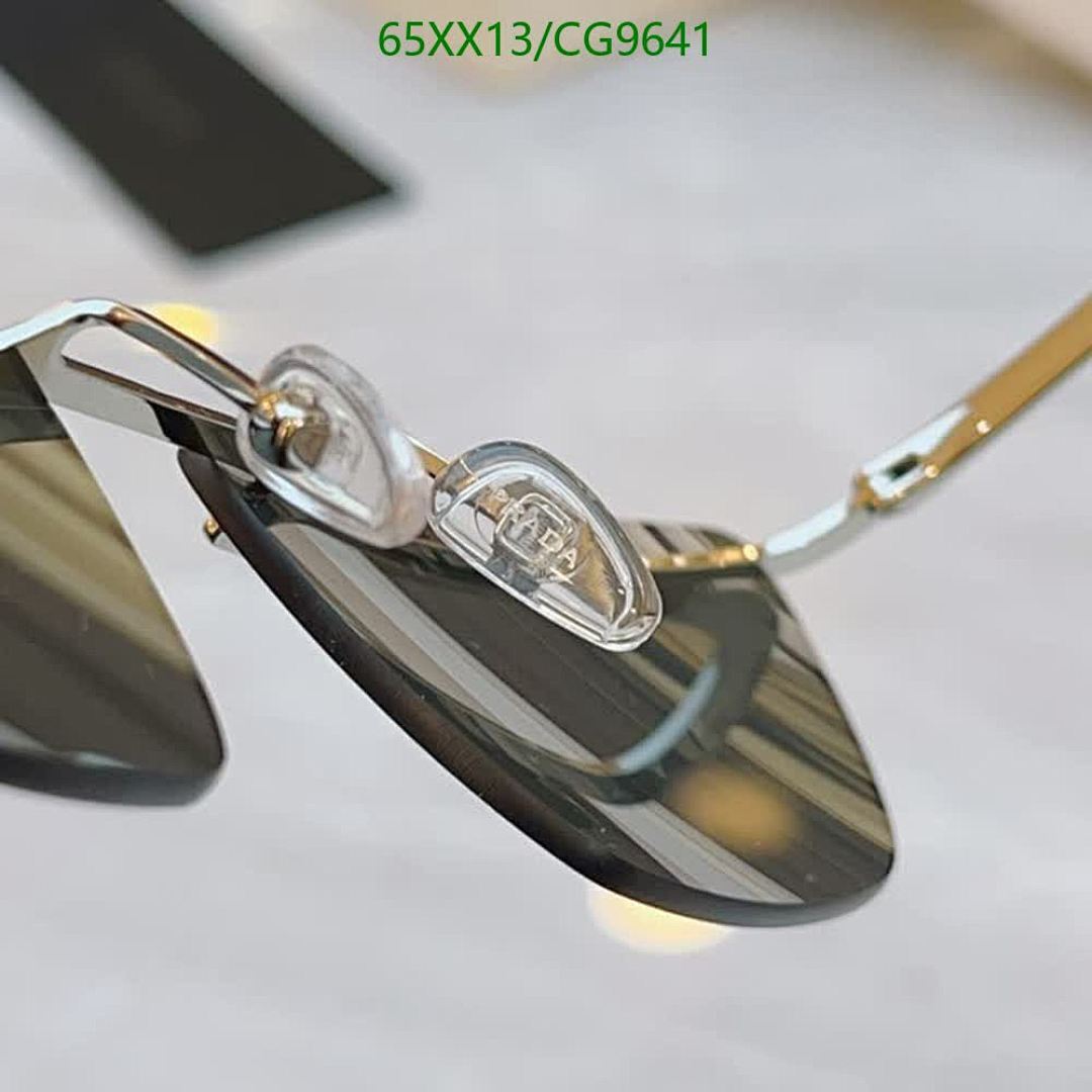 Prada-Glasses Code: CG9641 $: 65USD