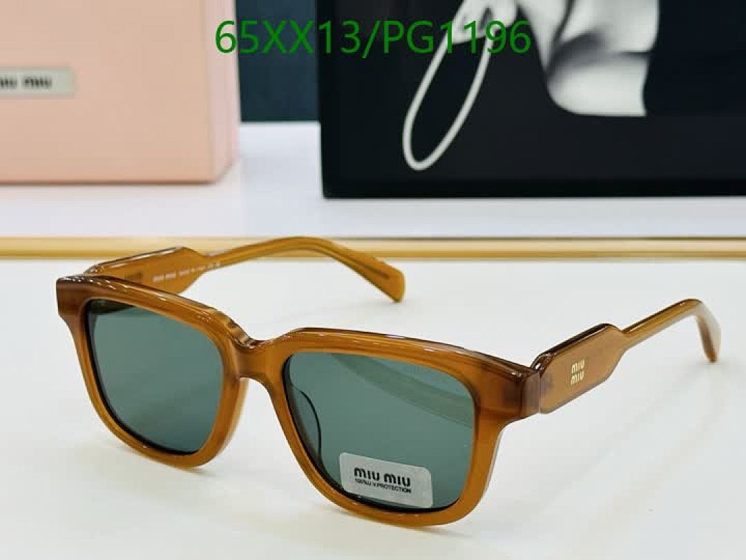 Miu Miu-Glasses Code: PG1196 $: 65USD