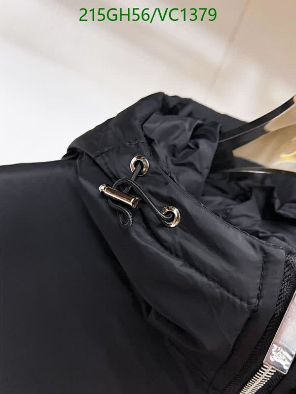 Burberry-Clothing Code: VC1379 $: 215USD