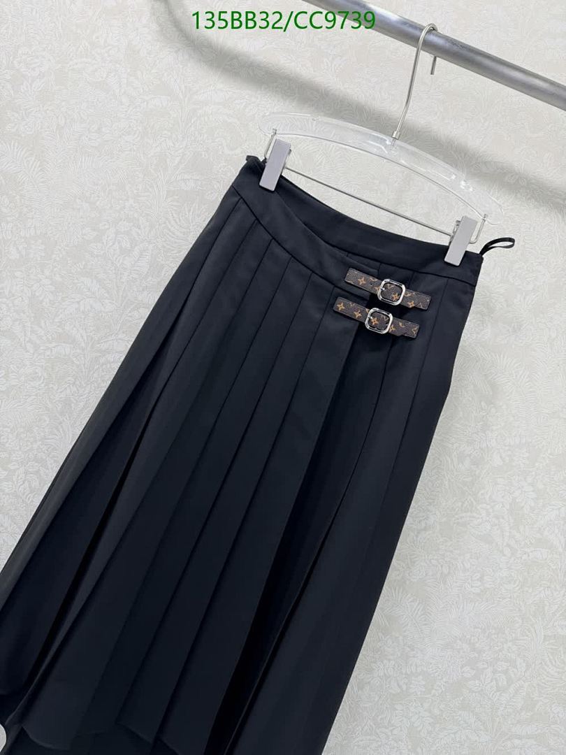 LV-Clothing Code: CC9739 $: 135USD