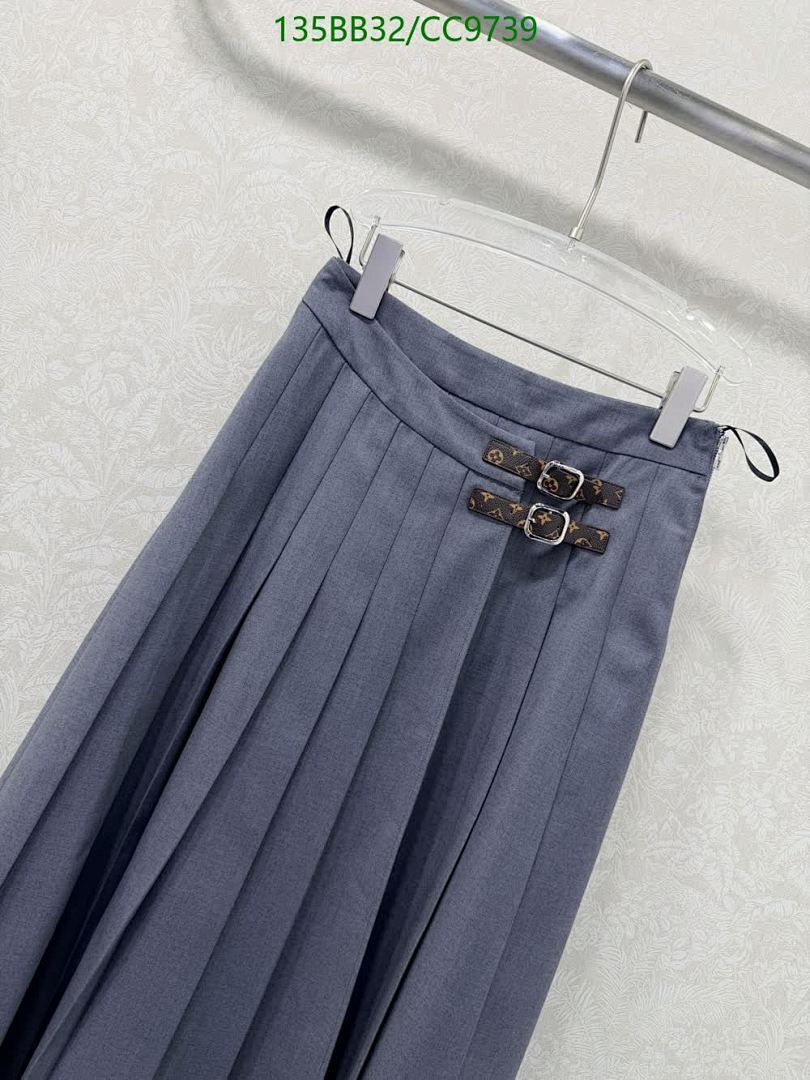 LV-Clothing Code: CC9739 $: 135USD