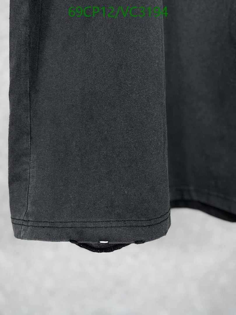 Balenciaga-Clothing Code: VC3194 $: 69USD