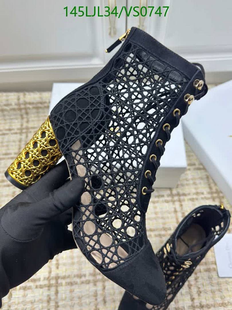 Boots-Women Shoes Code: VS0747 $: 145USD