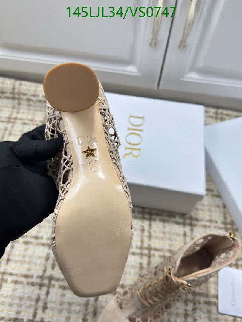 Boots-Women Shoes Code: VS0747 $: 145USD