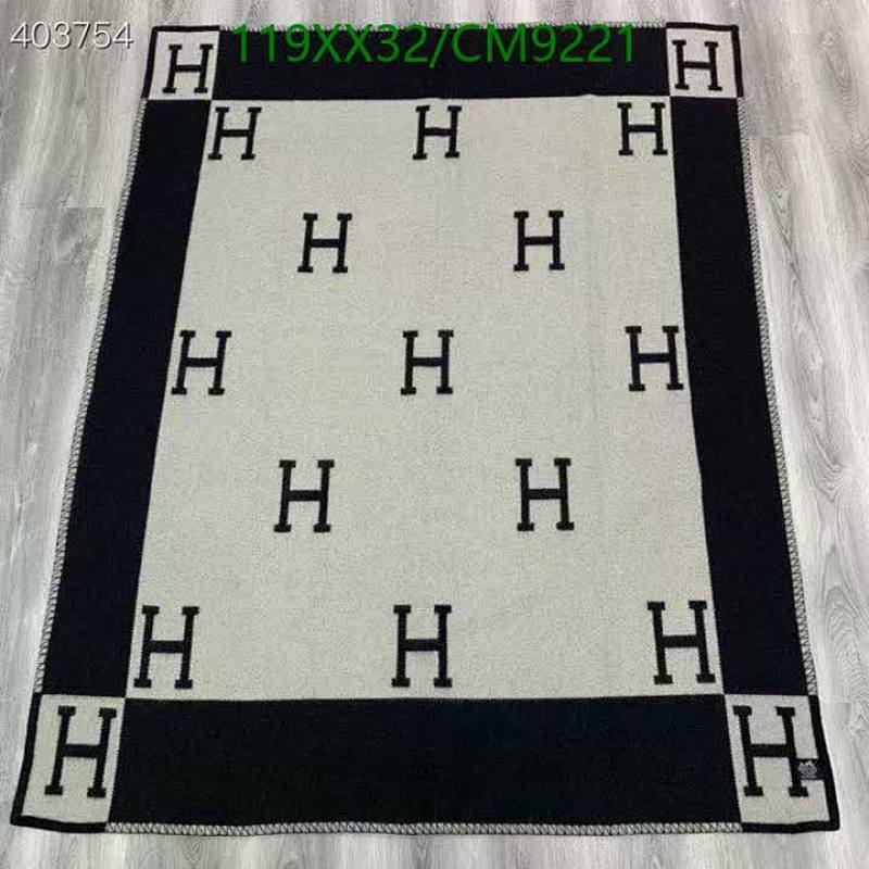 Hermes-Scarf Code: CM9221 $: 119USD