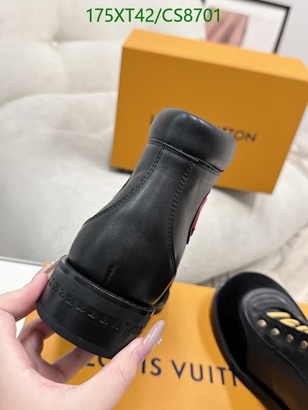 Boots-Men shoes Code: CS8701 $: 175USD