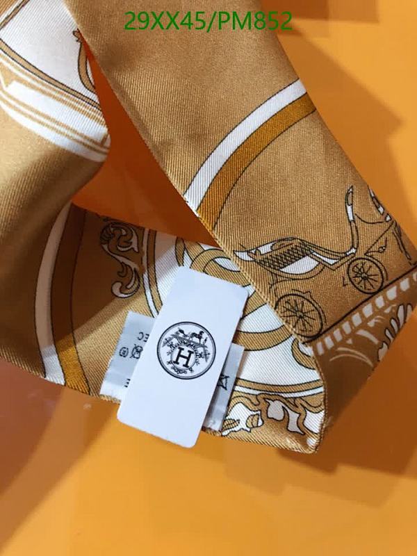 Hermes-Scarf Code: PM852 $: 29USD