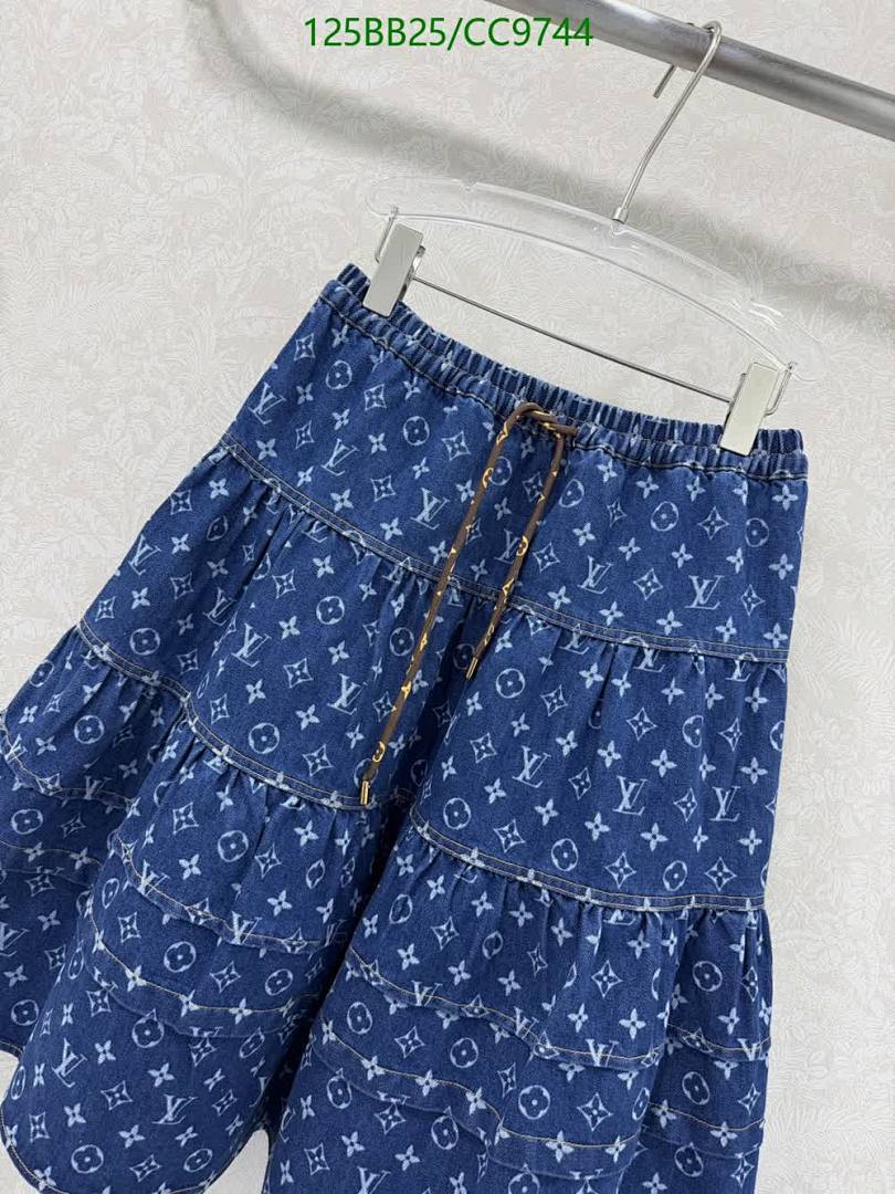 LV-Clothing Code: CC9744 $: 125USD