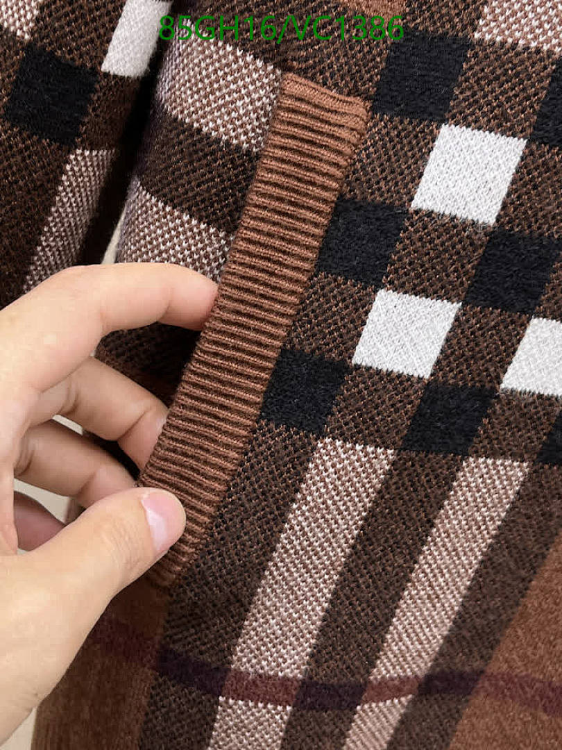 Burberry-Clothing Code: VC1386 $: 85USD