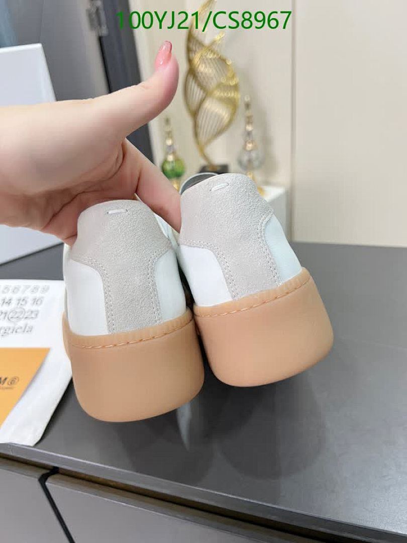 MM6-Women Shoes Code: CS8967 $: 100USD