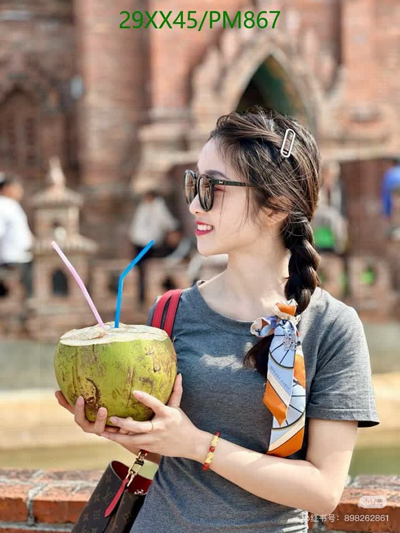 Hermes-Scarf Code: PM867 $: 29USD