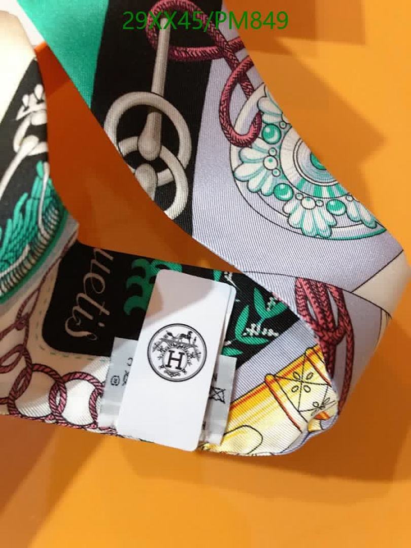 Hermes-Scarf Code: PM849 $: 29USD