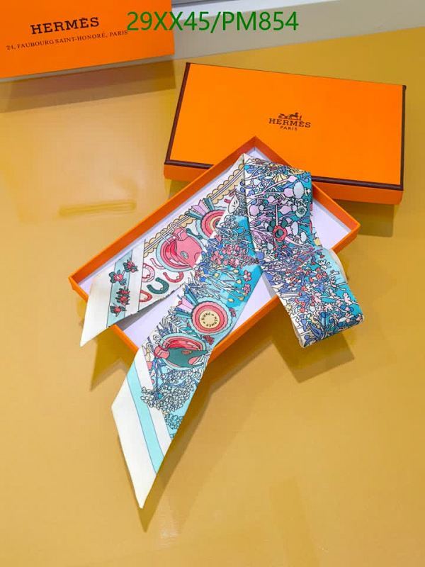 Hermes-Scarf Code: PM854 $: 29USD