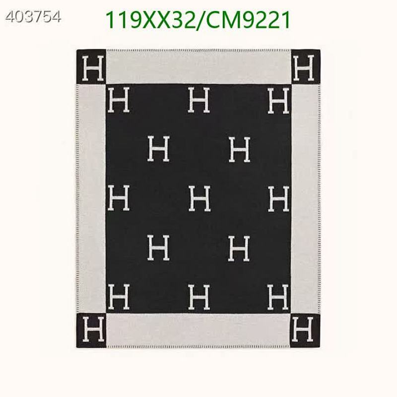 Hermes-Scarf Code: CM9221 $: 119USD