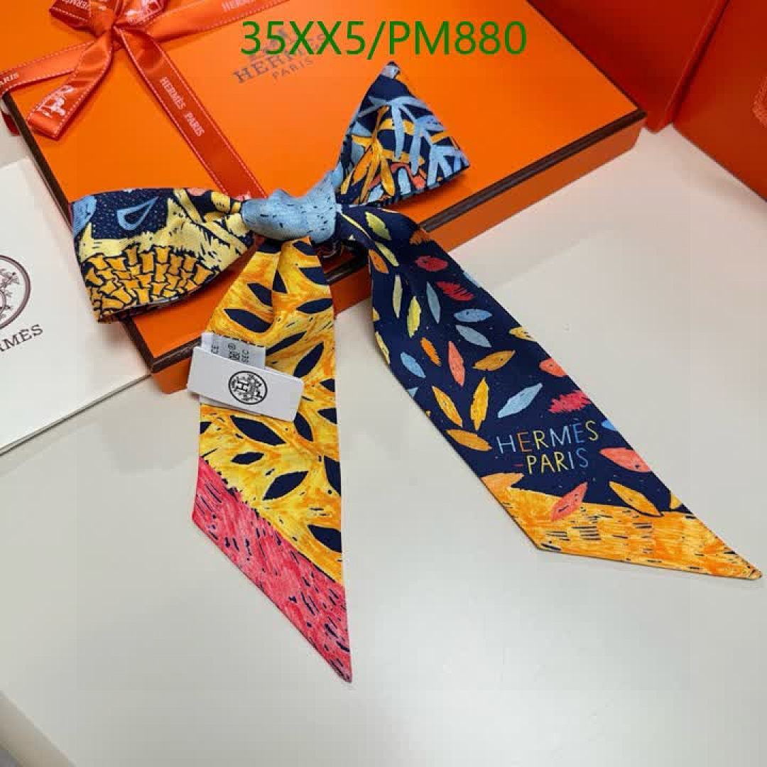 Hermes-Scarf Code: PM880 $: 35USD