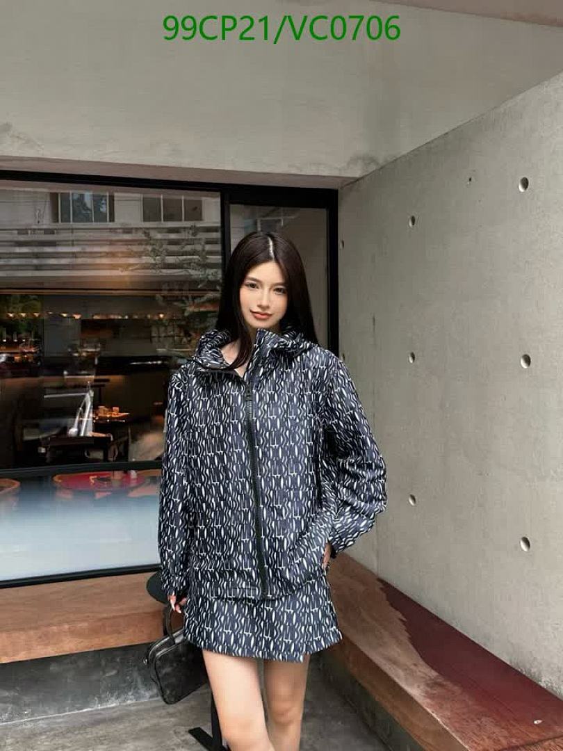 Dior-Clothing Code: VC0706 $: 99USD