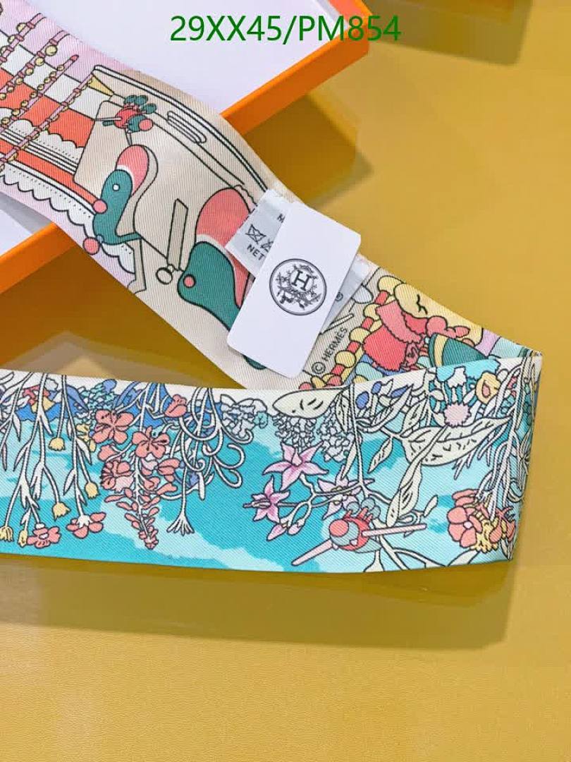 Hermes-Scarf Code: PM854 $: 29USD