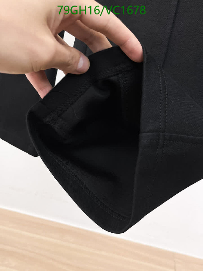 Maison Margiela-Clothing Code: VC1678 $: 79USD