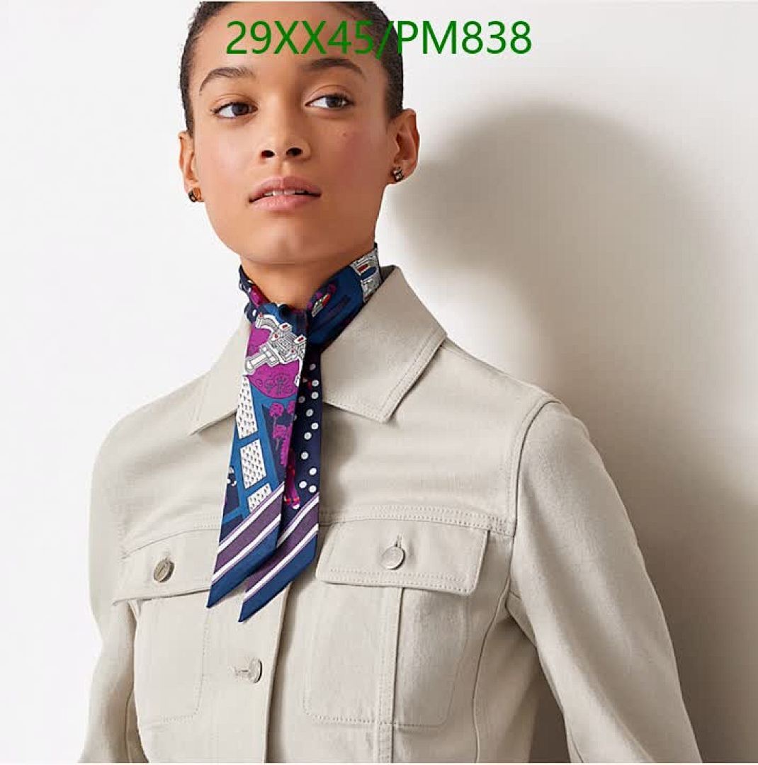 Hermes-Scarf Code: PM838 $: 29USD