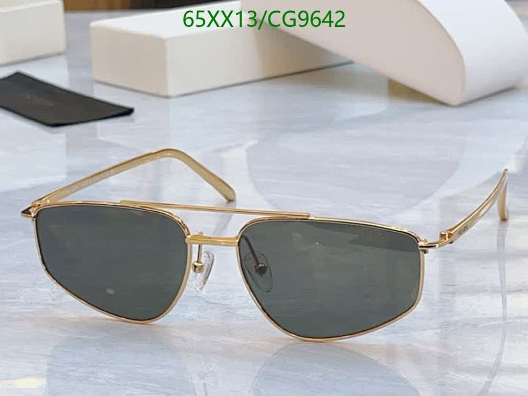 Prada-Glasses Code: CG9642 $: 65USD