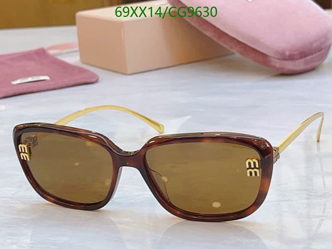 Miu Miu-Glasses Code: CG9630 $: 69USD