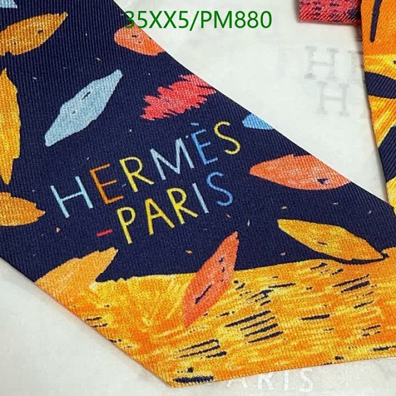 Hermes-Scarf Code: PM880 $: 35USD