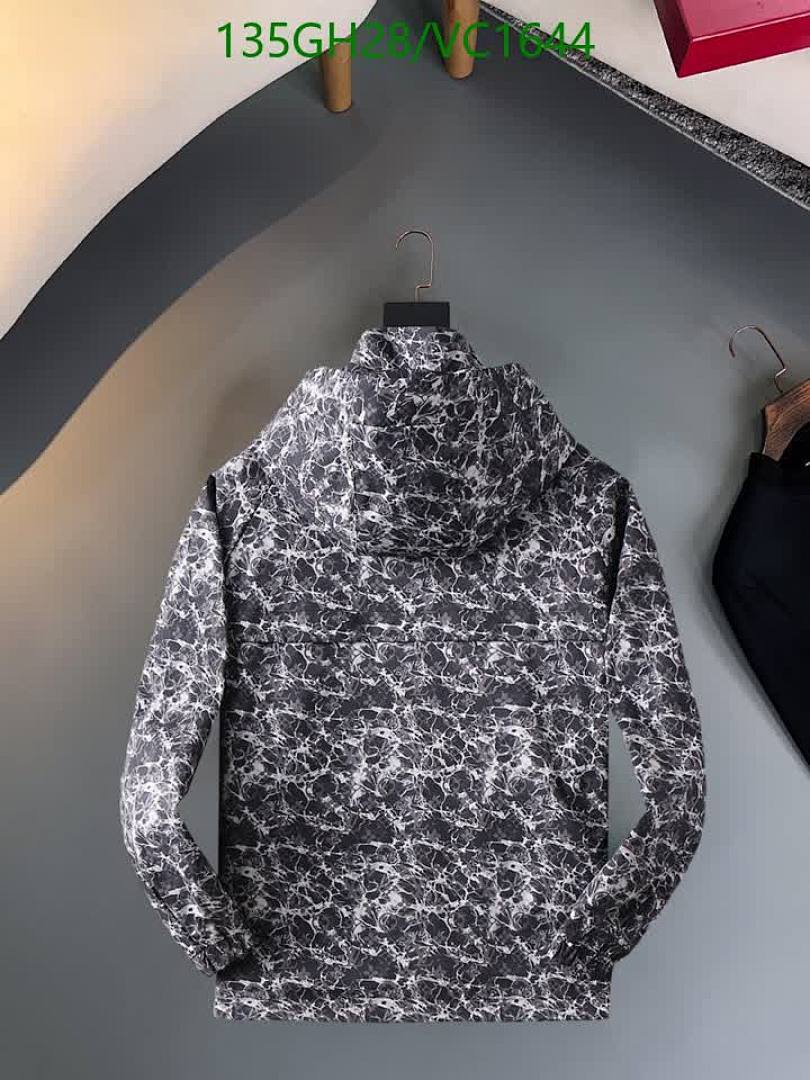 LV-Clothing Code: VC1644 $: 135USD