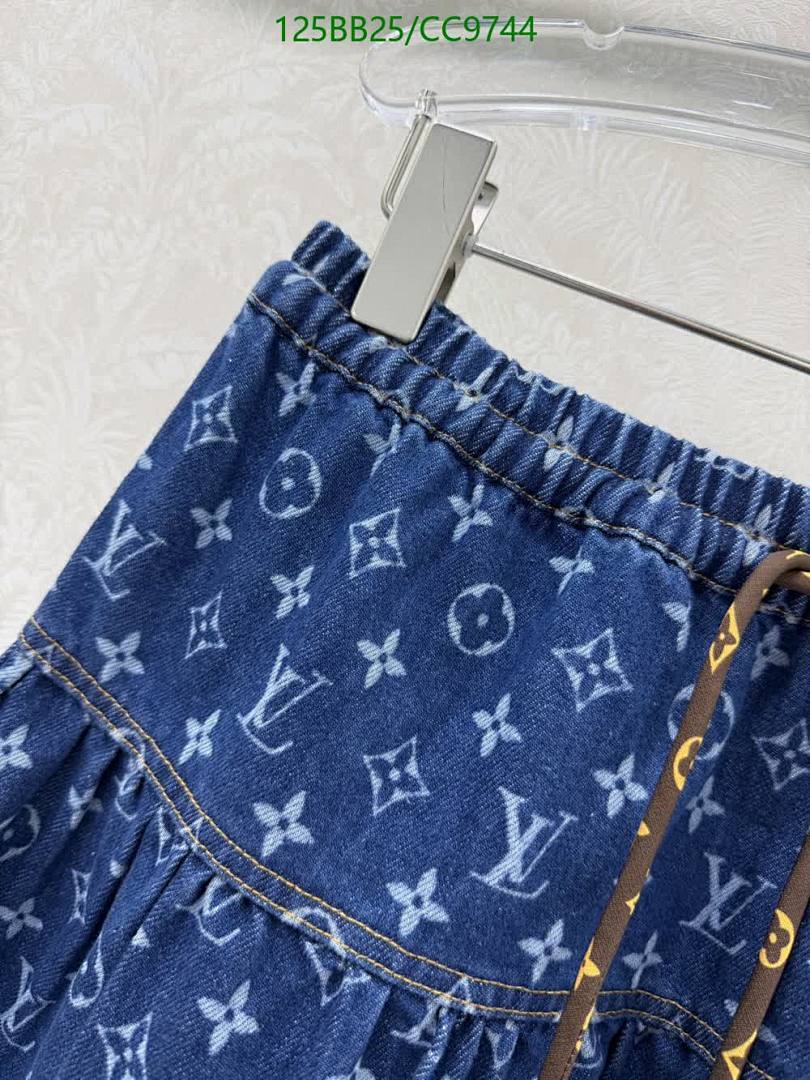 LV-Clothing Code: CC9744 $: 125USD