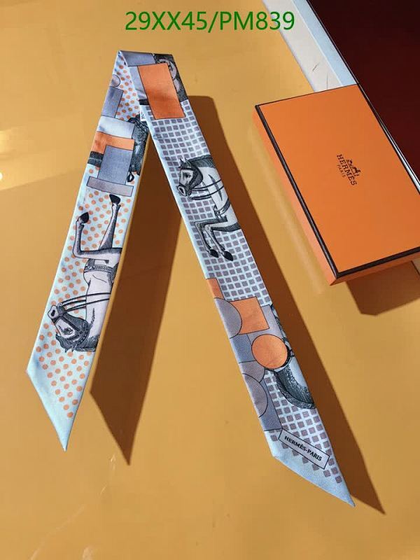 Hermes-Scarf Code: PM839 $: 29USD