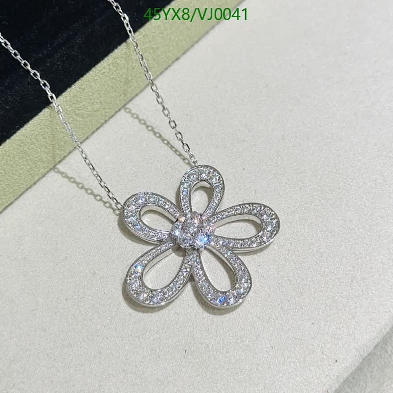 Van Cleef & Arpels-Jewelry Code: VJ0041 $: 45USD