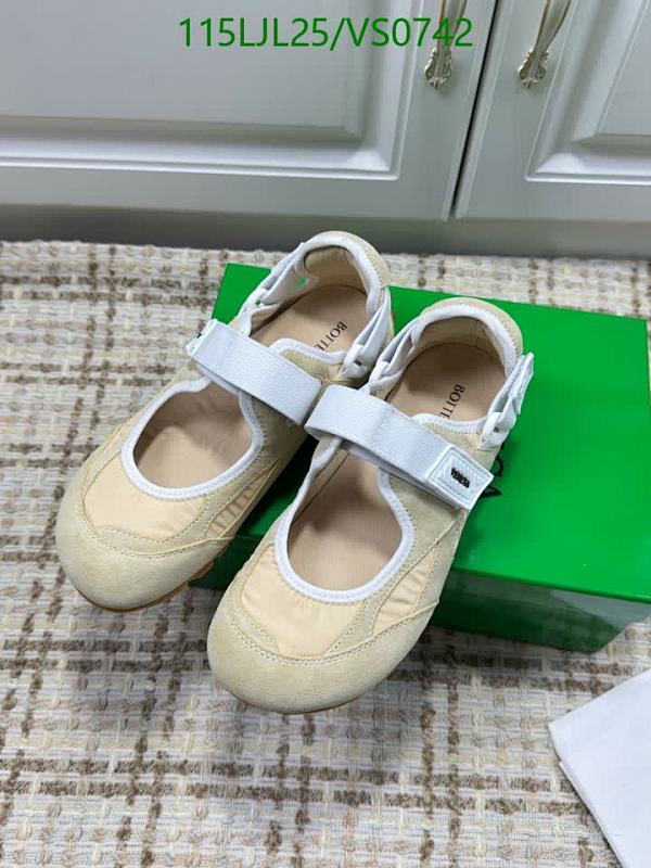 BV-Women Shoes Code: VS0742 $: 115USD