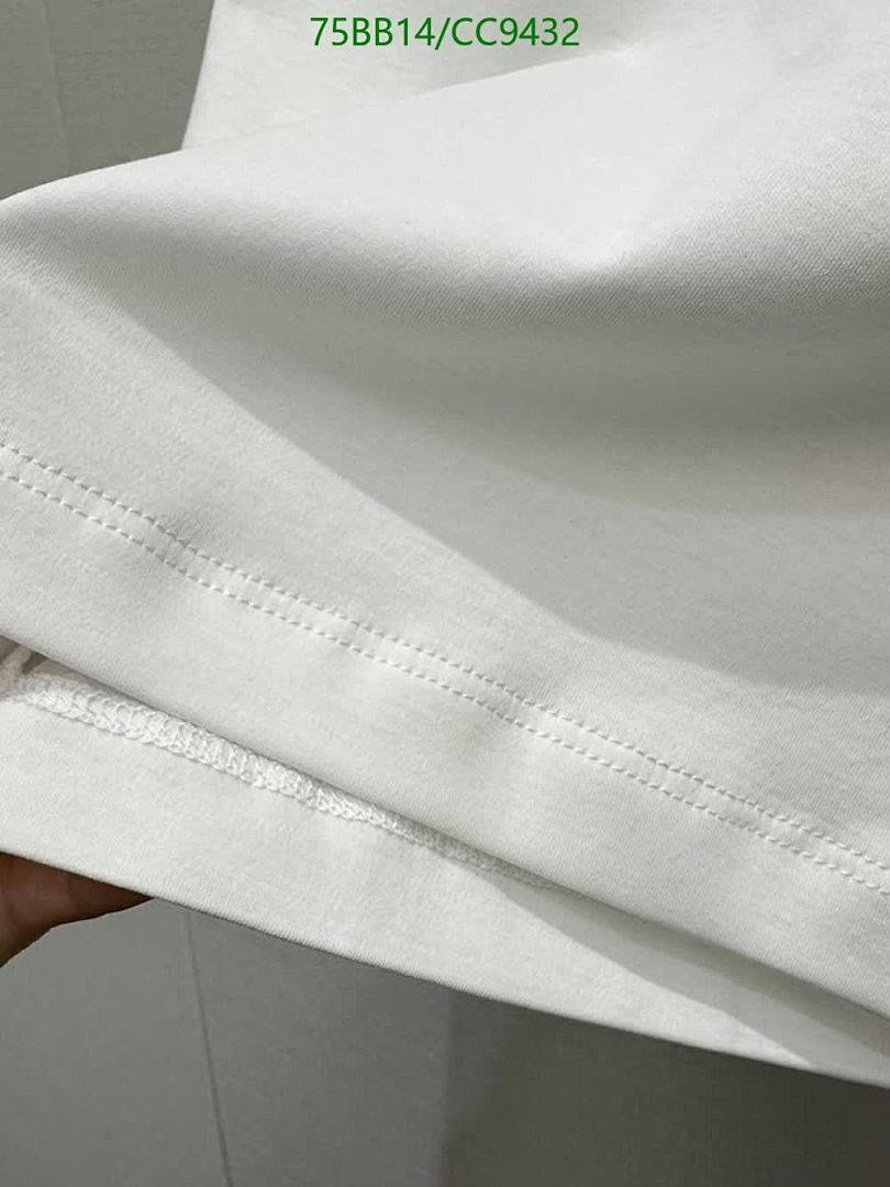 LV-Clothing Code: CC9432 $: 75USD