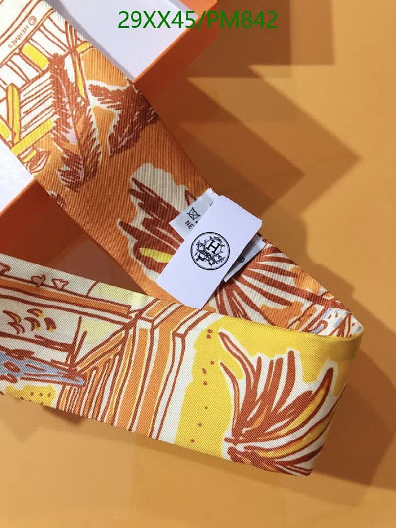 Hermes-Scarf Code: PM842 $: 29USD