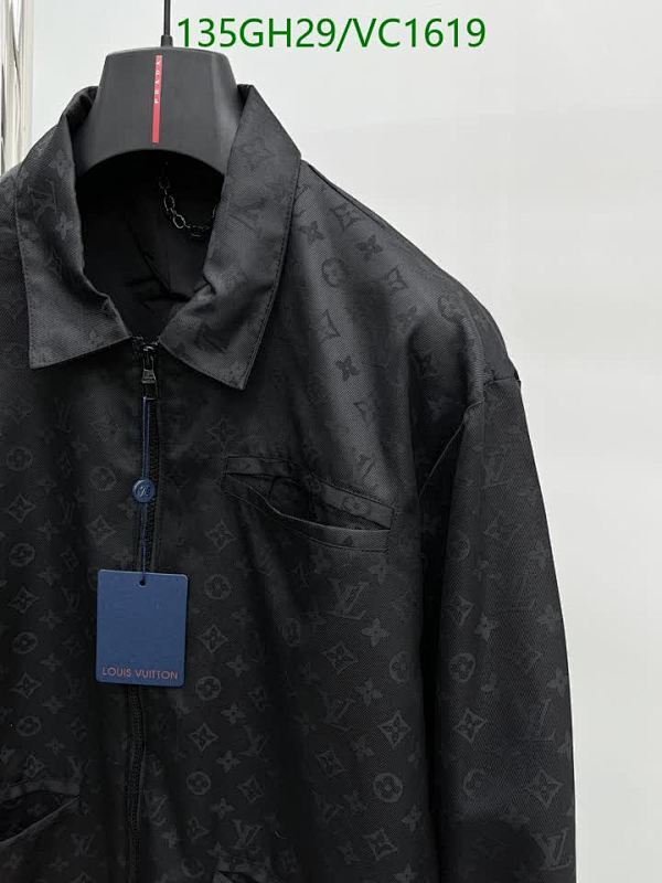 LV-Clothing Code: VC1619 $: 135USD