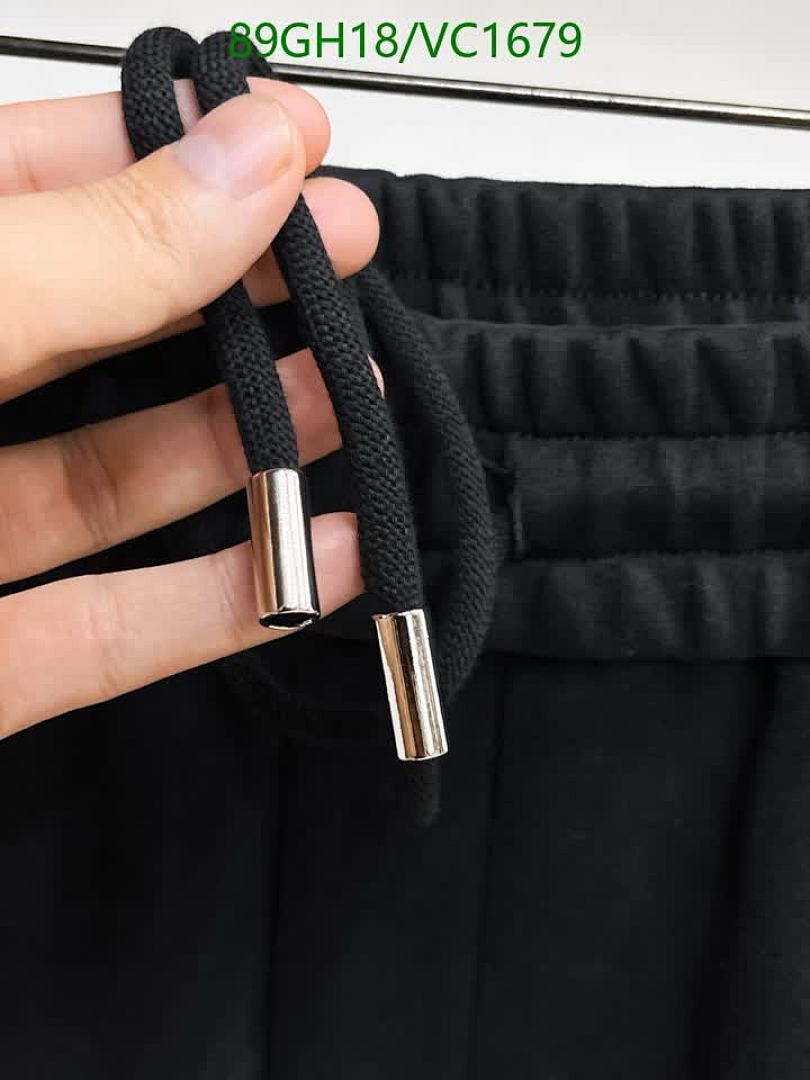 Maison Margiela-Clothing Code: VC1679 $: 89USD