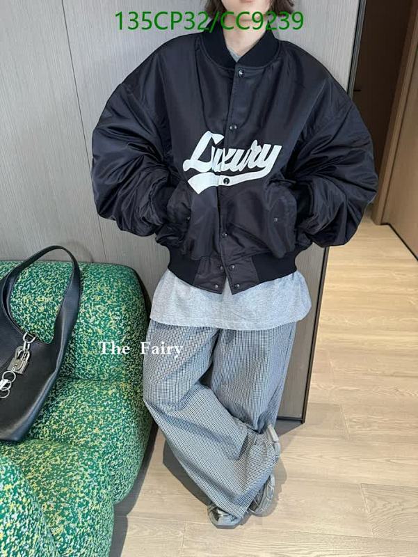 Balenciaga-Clothing Code: CC9239 $: 135USD