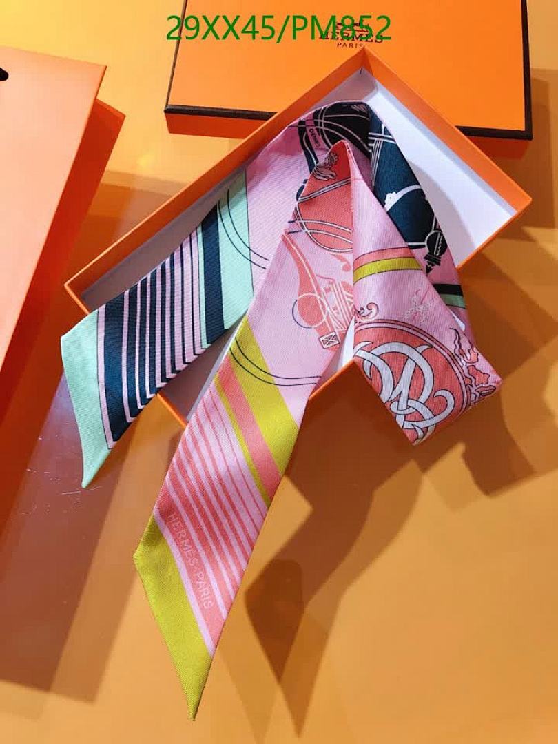 Hermes-Scarf Code: PM852 $: 29USD