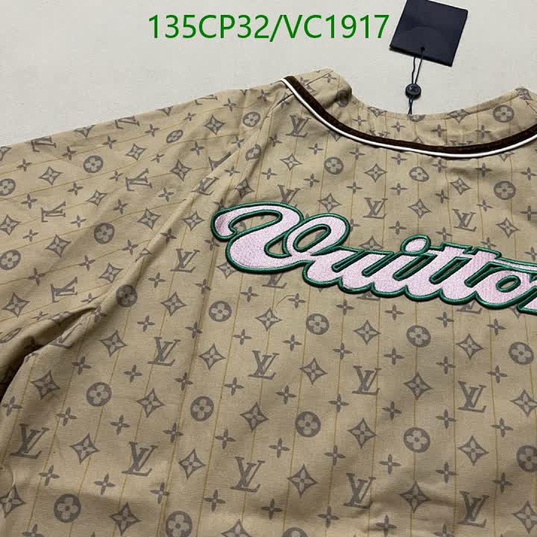 LV-Clothing Code: VC1917 $: 135USD