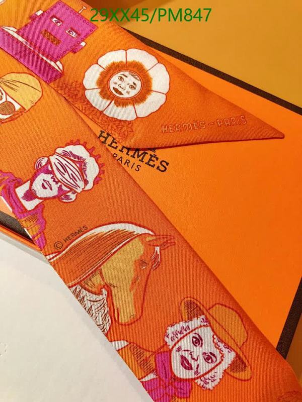 Hermes-Scarf Code: PM847 $: 29USD