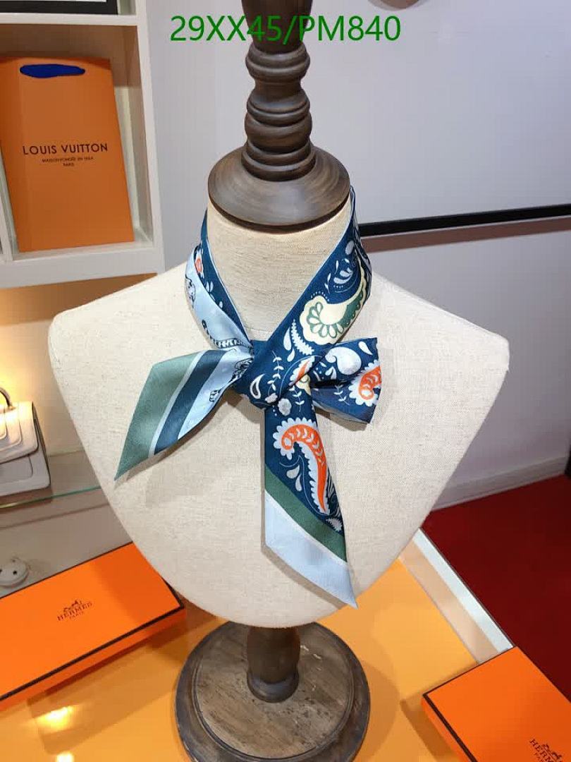 Hermes-Scarf Code: PM840 $: 29USD