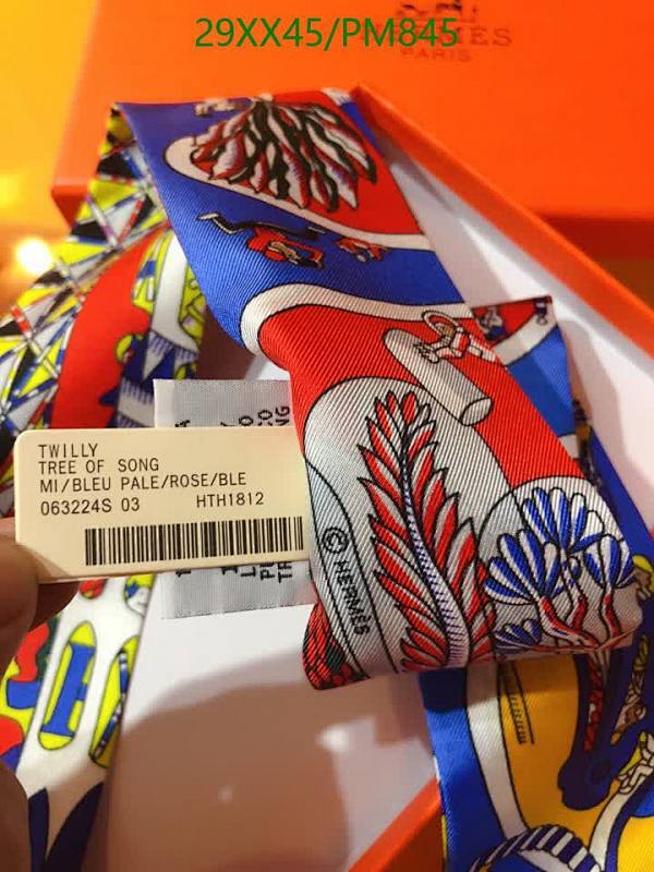 Hermes-Scarf Code: PM845 $: 29USD