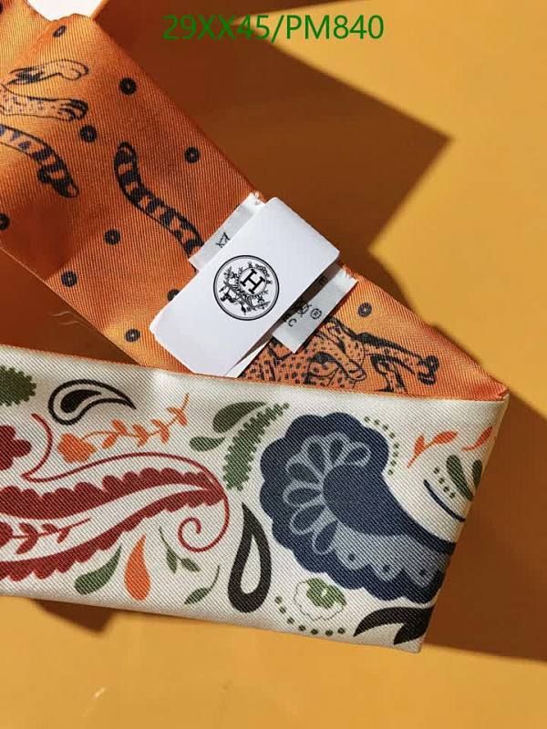 Hermes-Scarf Code: PM840 $: 29USD