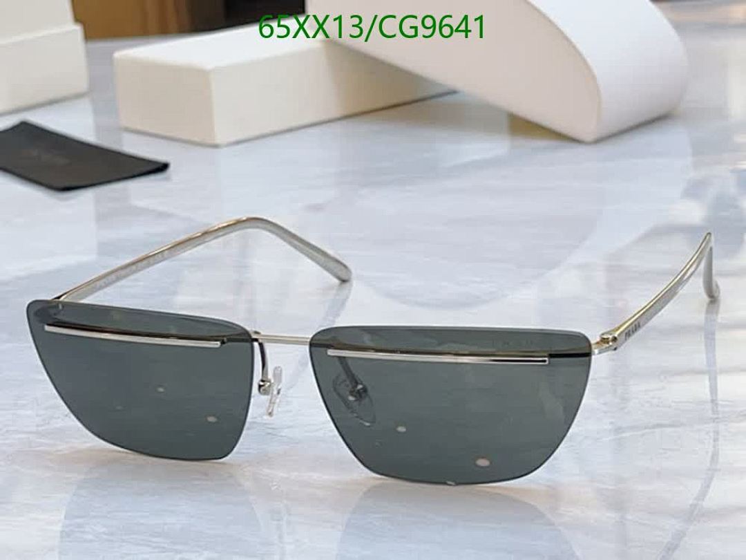 Prada-Glasses Code: CG9641 $: 65USD