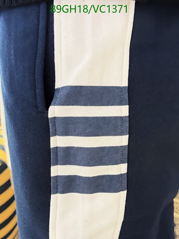 Burberry-Clothing Code: VC1371 $: 89USD